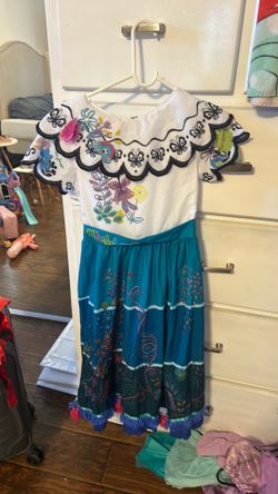 Mirabel en canto dress