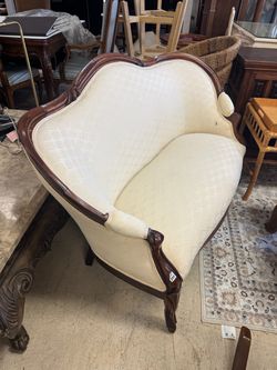 Victorian Style Settee Loveseat