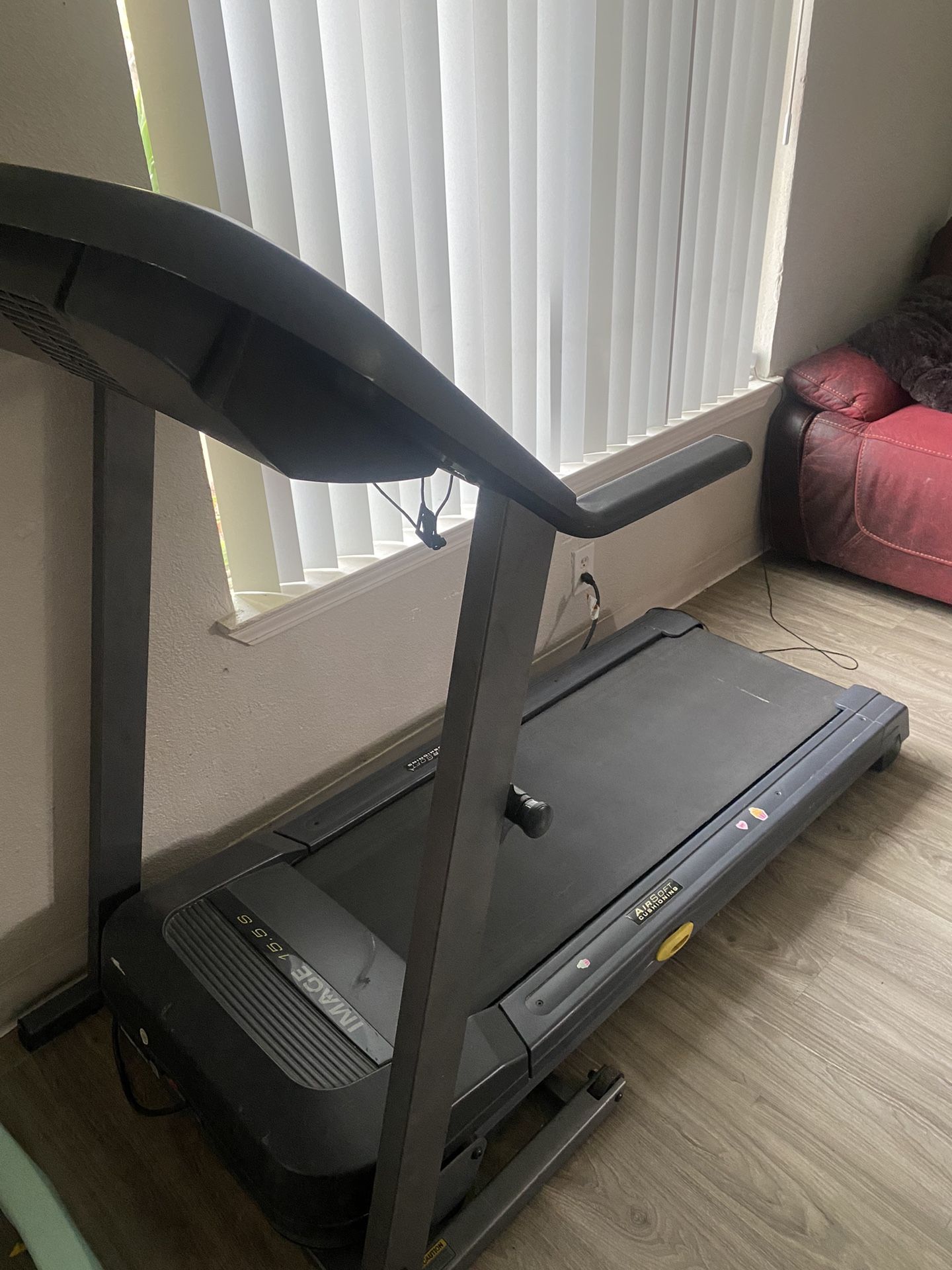 Image Treadmill 