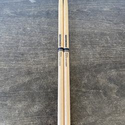 Promark American Hickory Classic 5A Drumsticks, Oval Tip TX5AW