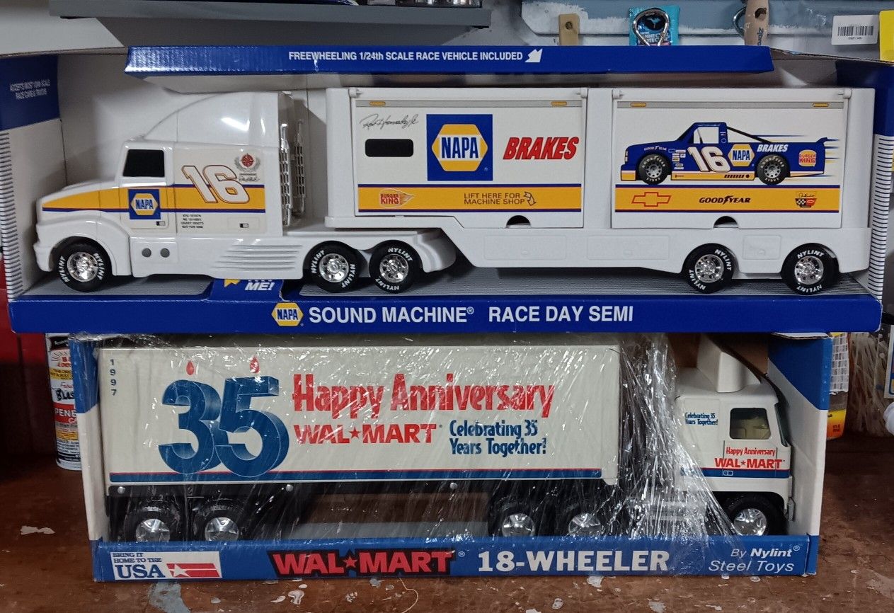 2 Nylint Toy Semi Truck And Trailers