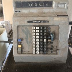 Vintage Cash Registar 