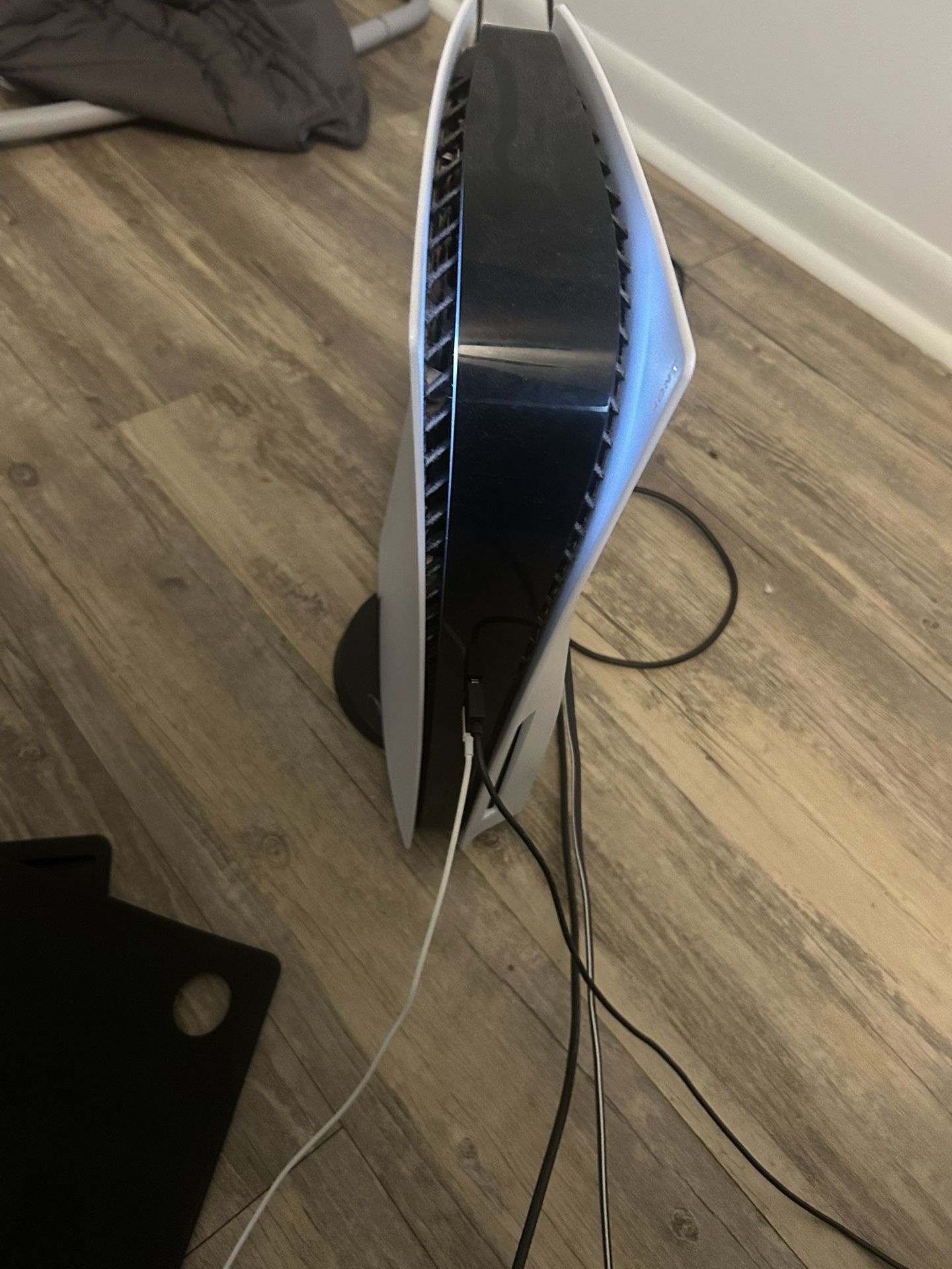 PlayStation 5 +1tb Game Drive/heat Sync