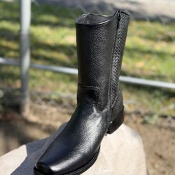 Bota De Piel Con Cierre