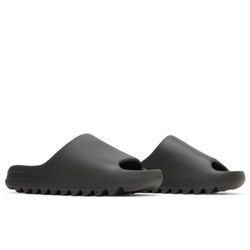 Yeezy Slides Onyx Size 11 Men