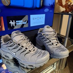 Nike air max plus Wolf greys/ sz 8.5