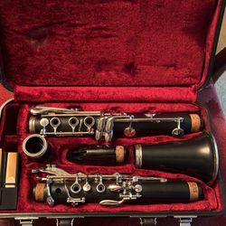 Clarinet With High End Mouth Piesce 