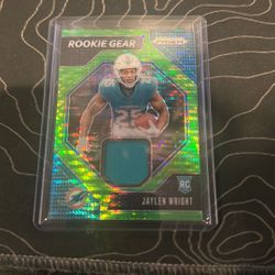 Jaylen Wright green memorabilia card rookie