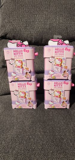 NEW Hello Kitty and Friends Toasty Treatz