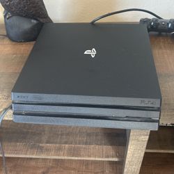 PS4 PRO FOR SALE