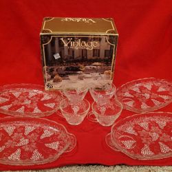 Vintage 8 Piece Snack Set - Anchor Hocking