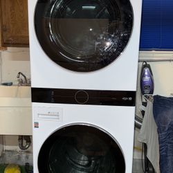 LG ThinQ WashTower WKEX200HWA Washer Dryer Combo 