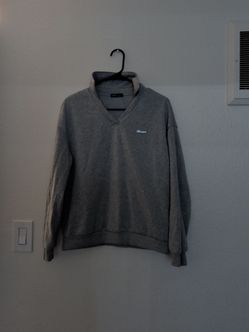V-Neck Collar Sweatshirt / Sudadera con cuello en V