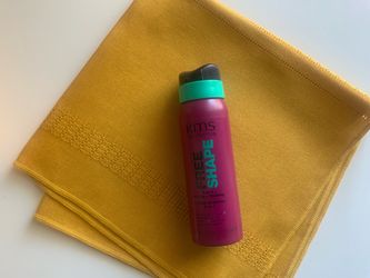 KMS California FREE SHAPE 2-in-1 Styling + Finishing Spray Travel Size 2.2 oz / 65g