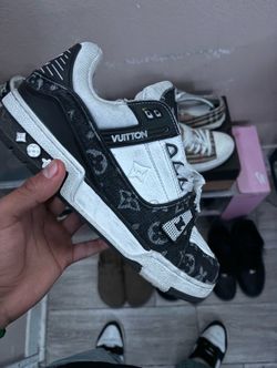Lv shoes size 10