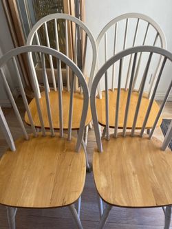 Free dining chairs (4)