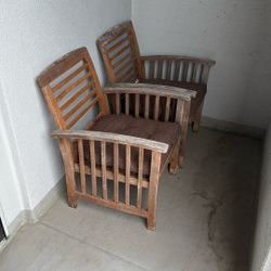 2 Outdoor Chairs