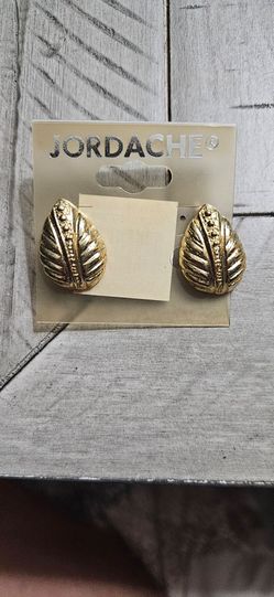 Vintage Jordache earrings