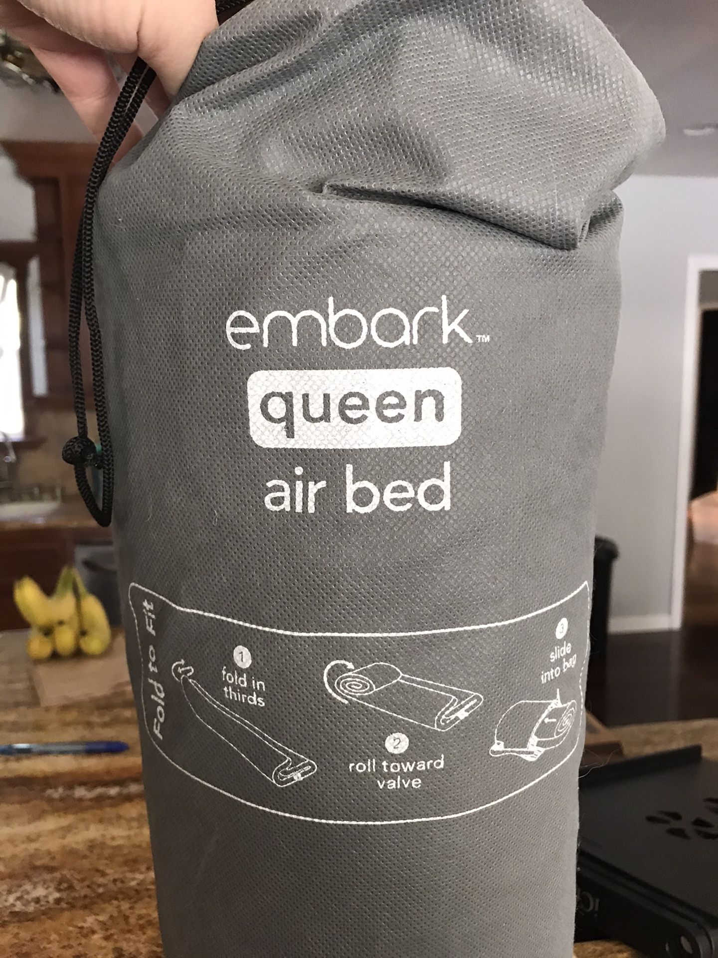 Queen embark air bed