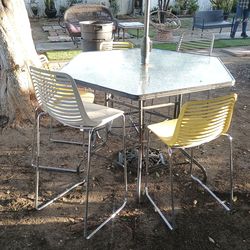 Outdoor patio bar table combo