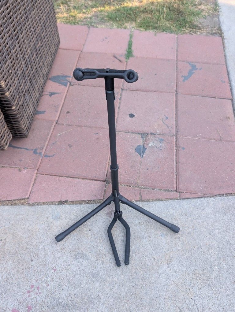 Guitar Stand