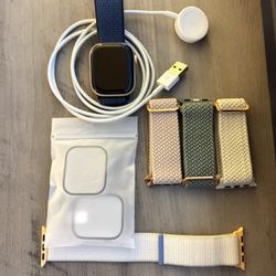 Apple Watch Series 10 – 42mm GPS – Rose Gold 