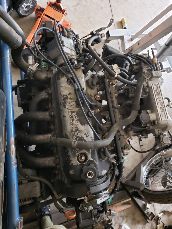 HONDA F22 MOTOR W/5 SPEED TRANSMISION for Sale in Fayetteville, NC