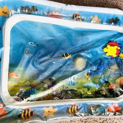 Water Play May - Baby tummy time