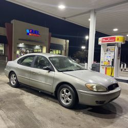 2006 Ford Taurus