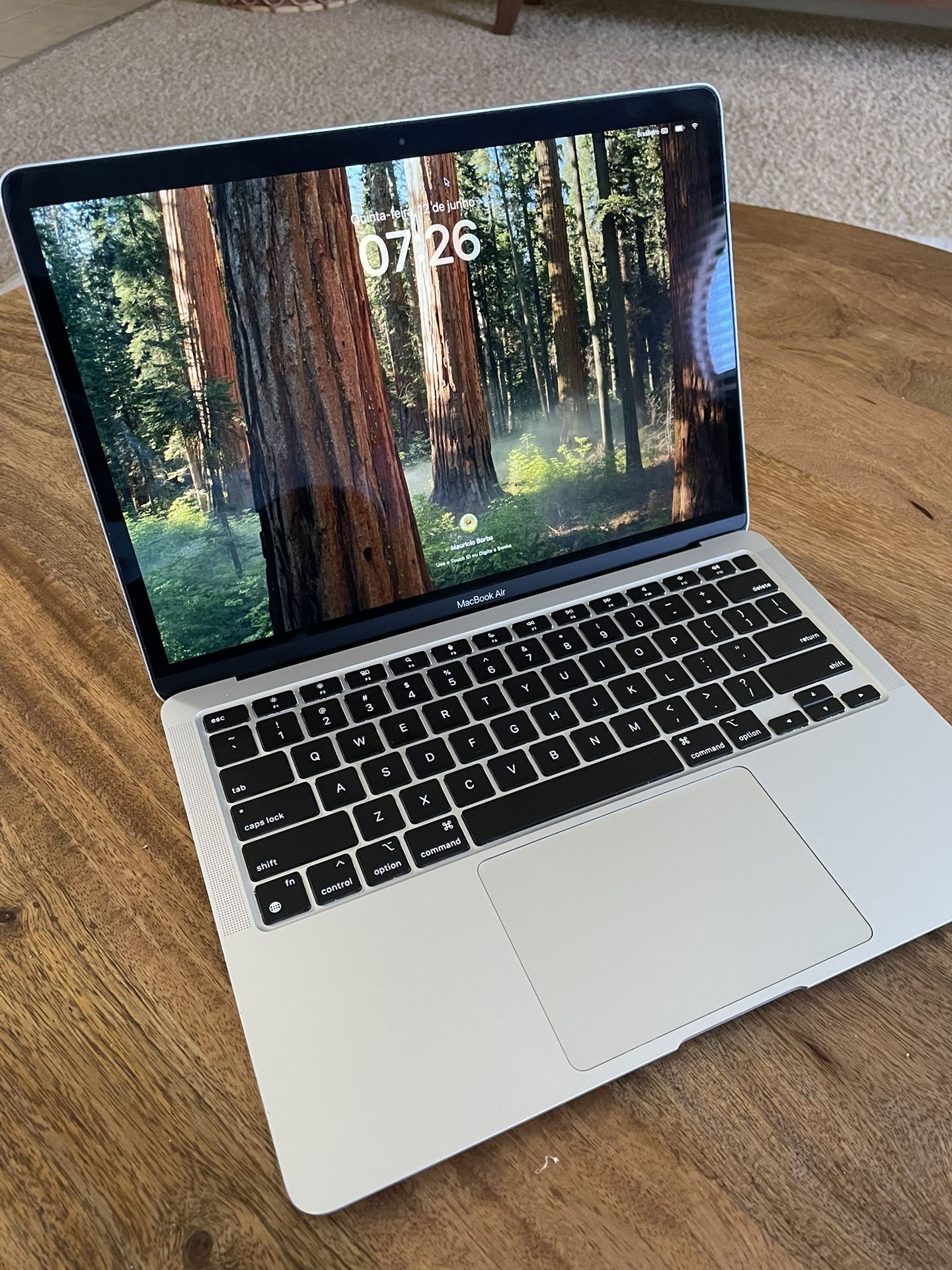 MacBook Air M1 2020 8GB / 256GB