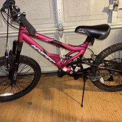 Swift Hyper 10-Speed Bike – Front Shocks – Great Condition – Magenta/Pink