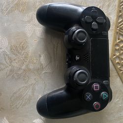 DualShock PS4 Controller 