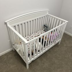 Crib + Toddler bed Conversion 