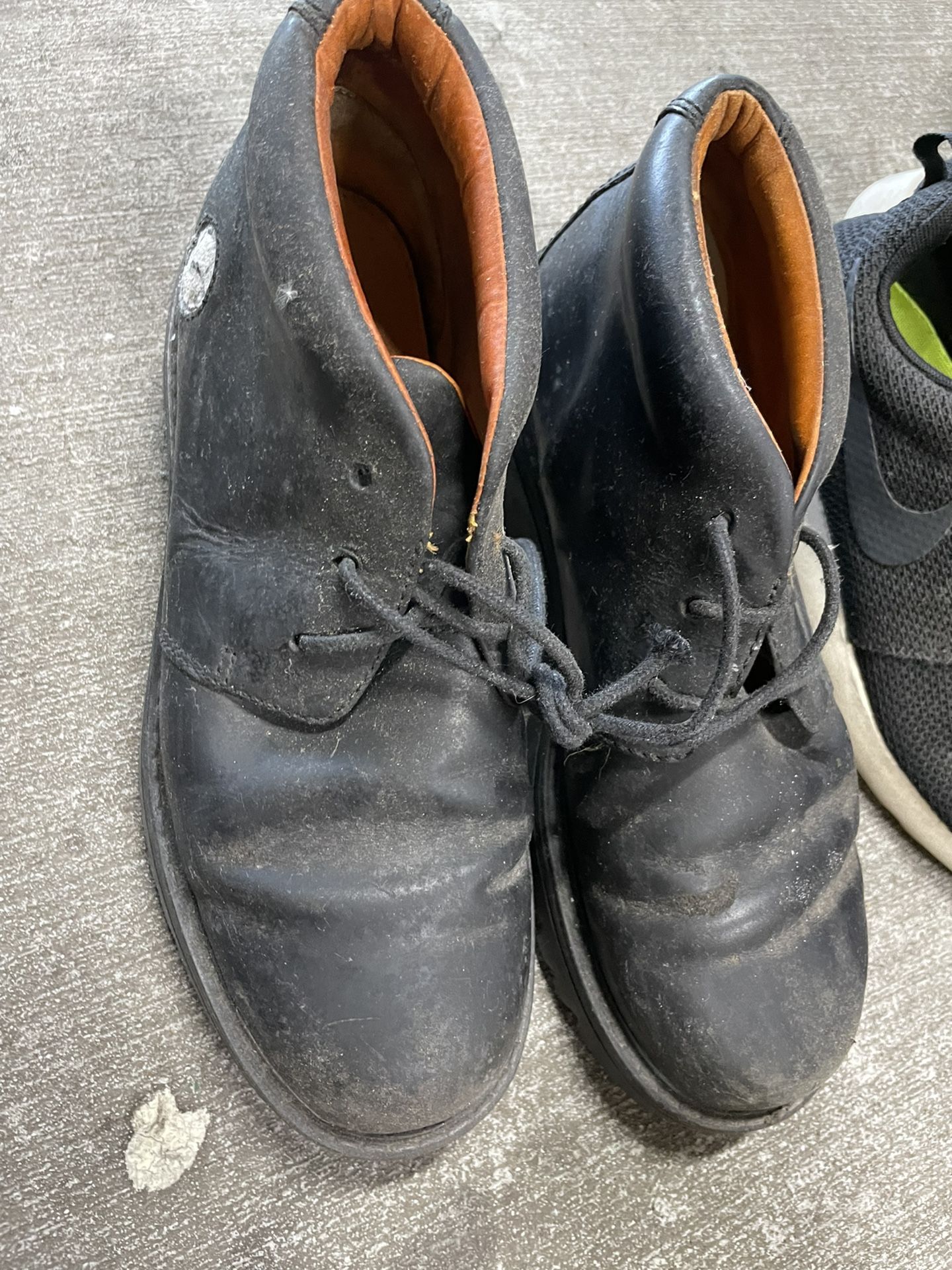 Men’s leather Timberland shoes boots size 9 1/2