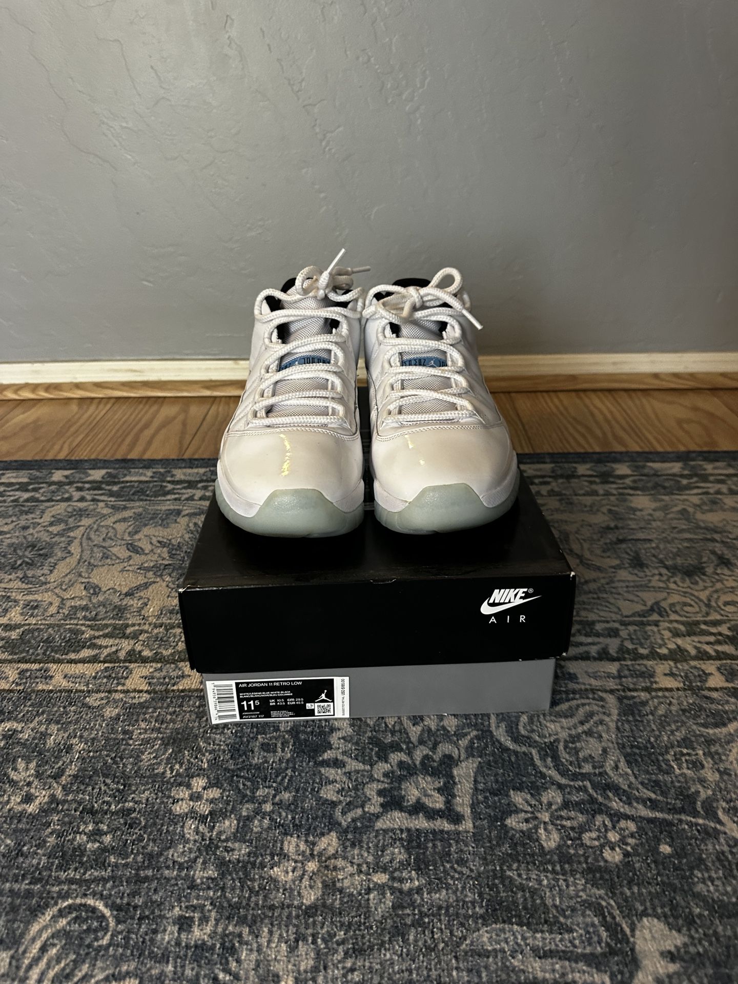 Jordan 11 Low Legend Blue Size 11.5