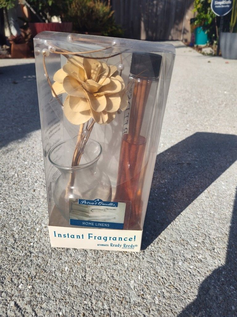 Ready Reeds Floral Fragrance Diffuser Kit