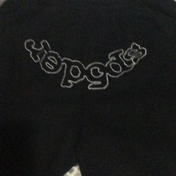 black size small sp5der shorts