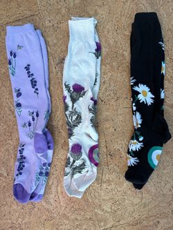 3 pairs of women’s knee high Modsocks