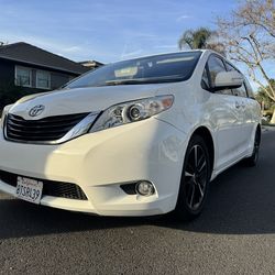 2014 Toyota Sienna
