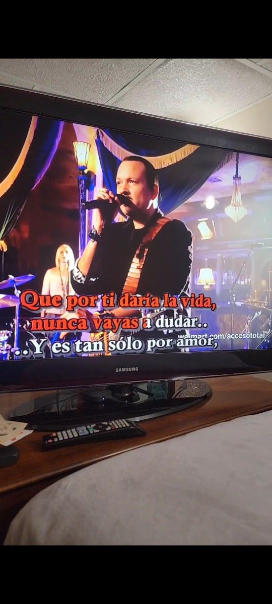 SAMSUNG TV