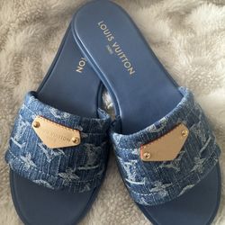 Louis Vuitton Slides 