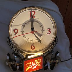 Schlitz Clock