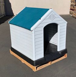 (Brand New) $150 Plastic Dog House X-Large Size Pet Indoor Outdoor All Weather Shelter Cage Kennel 42x42x45”