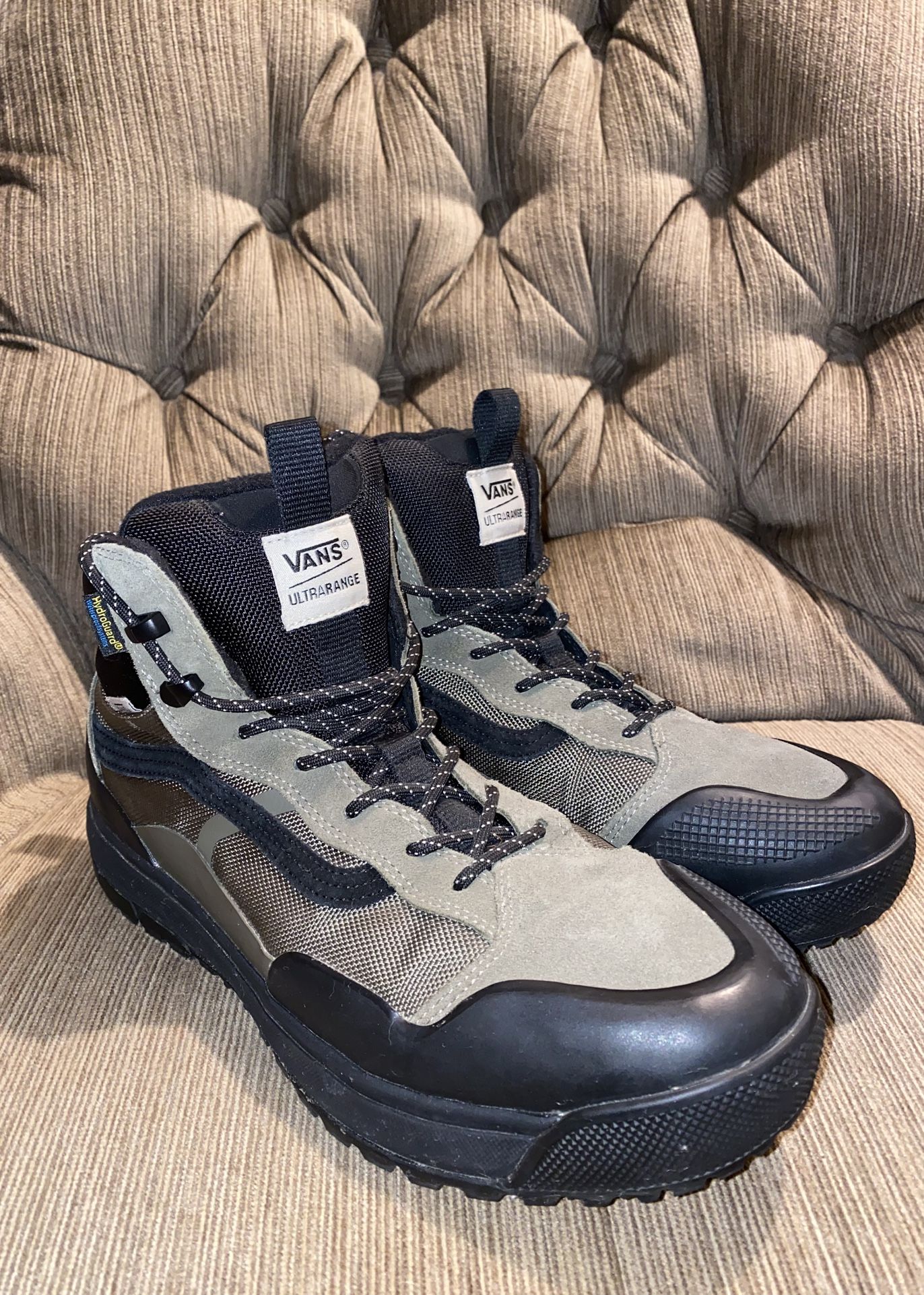 Olive Green Vans MTE Winter Boots 