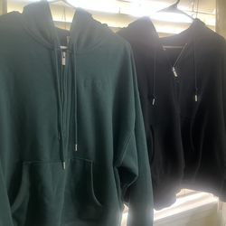 Victoria Secret pulo over hoodies