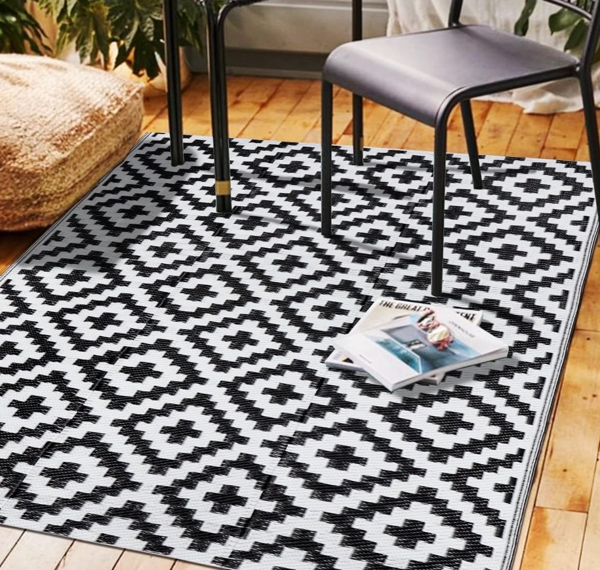 Waterproof Outdoor Rug 4x6 ft, Plastic Reversible Rug, Modern Area Rug, Large Floor Mat for Outdoors, RV, Patio, Backyard, Deck, Picnic, Beach, Campin