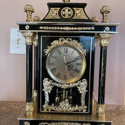  Elegant Mantle Clock , This Seiko Is Unique  ,Stylish 