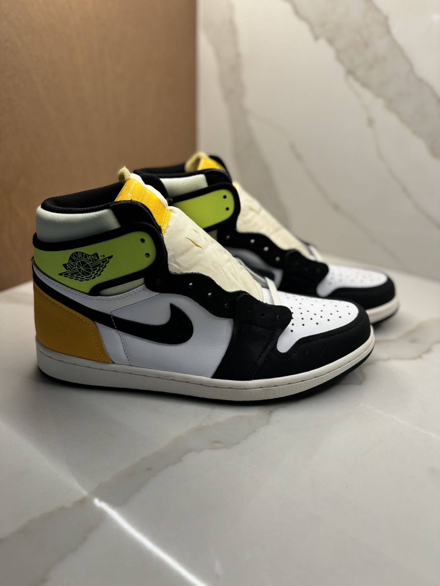 Jordan 1 ‘Volt Gold’