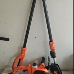 BLACK+DECKER
Chainsaw
