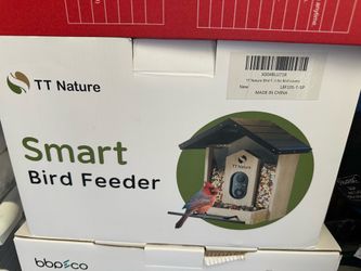New Smart Bird feeder , wood, with camera